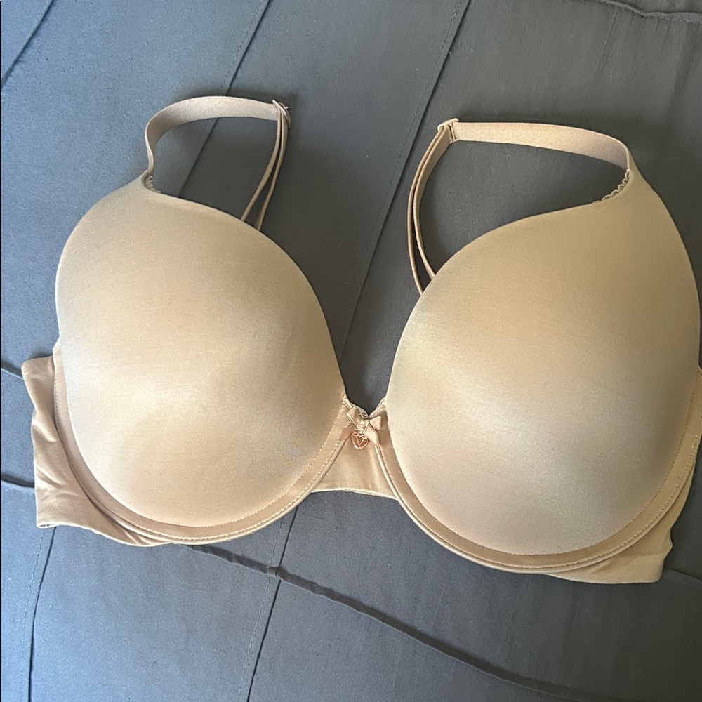 VS NWOT Body by Victoria “perfect shape”